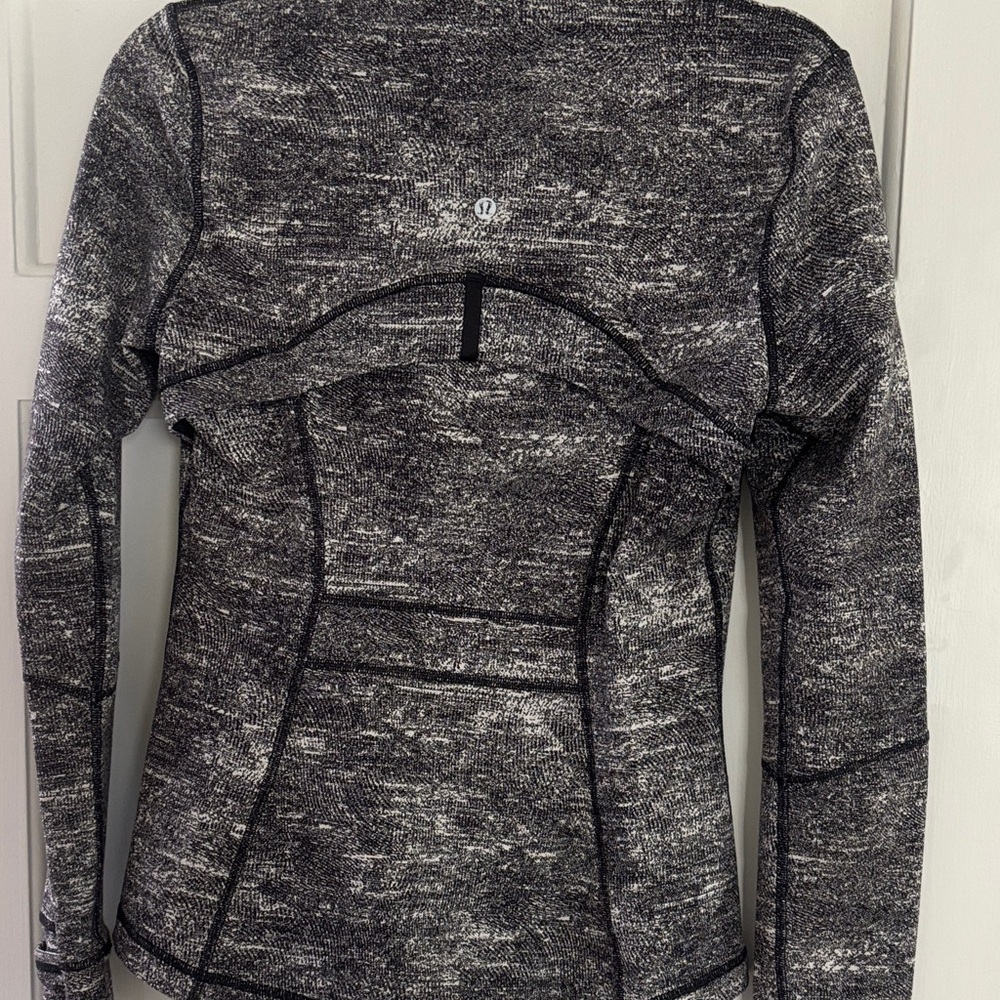Lululemon align jacket - Picture 3 of 3